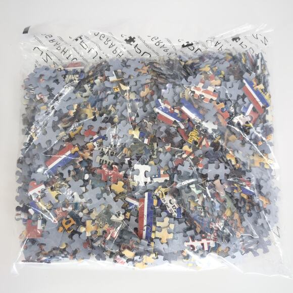 Eurographics 1000 Piece "World War I & II Vintage Posters" Jigsaw Puzzle - NWOT - Picture 3 of 13